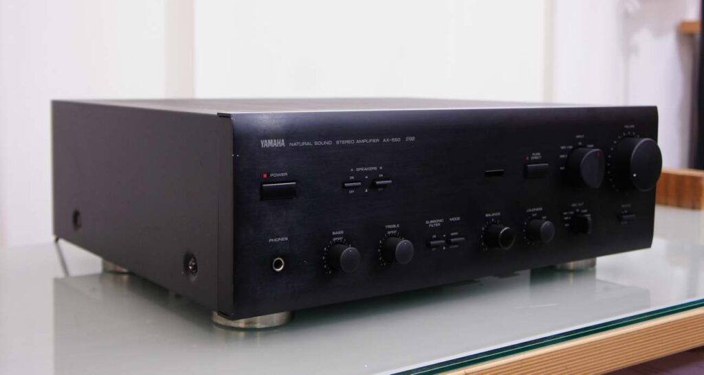 amplificatore Yamaha ax550
