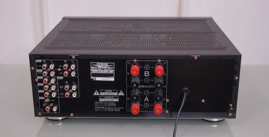 amplificatore pioneer a676