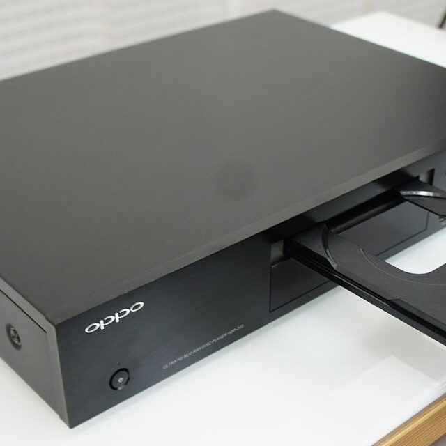 lettore cd oppo udp 203