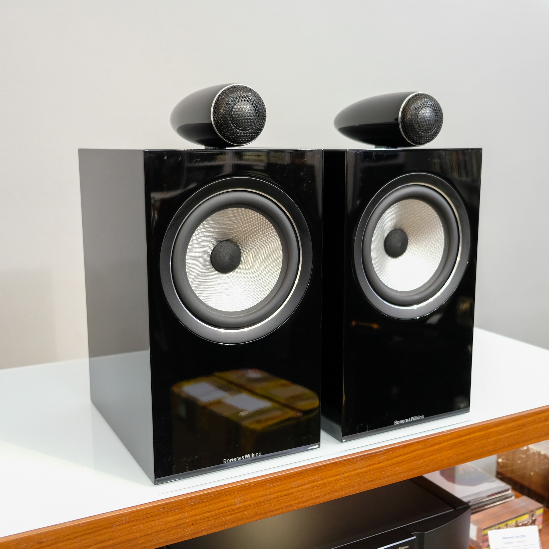 B&W 705 S2 - Audio construction | Hi-Fi Online Sales: Amplifiers 
